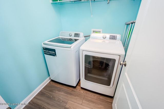 9921 Creek View Estates Dr, Louisville, KY 40291