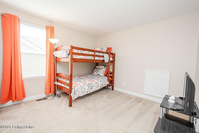 9921 Creek View Estates Dr, Louisville, KY 40291