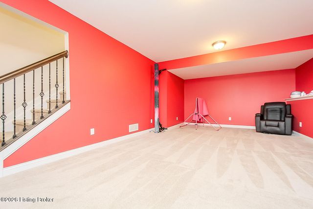 9921 Creek View Estates Dr, Louisville, KY 40291