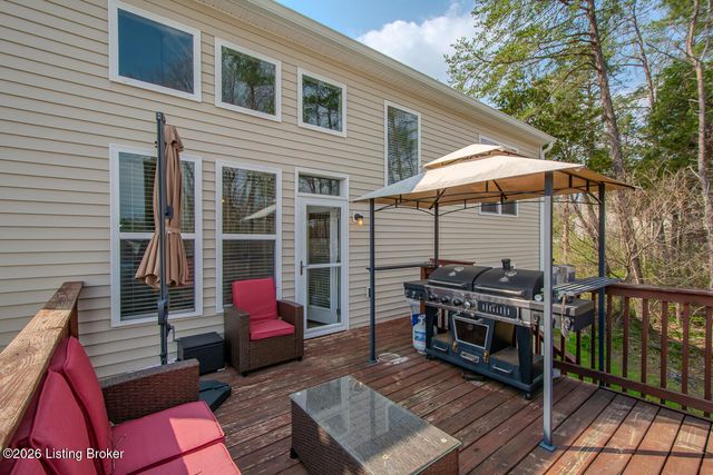 9921 Creek View Estates Dr, Louisville, KY 40291