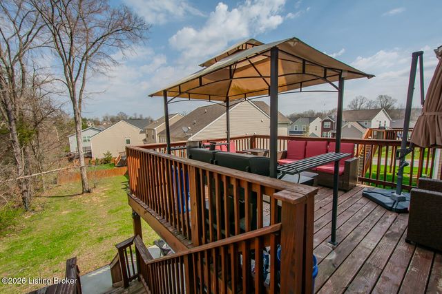 9921 Creek View Estates Dr, Louisville, KY 40291