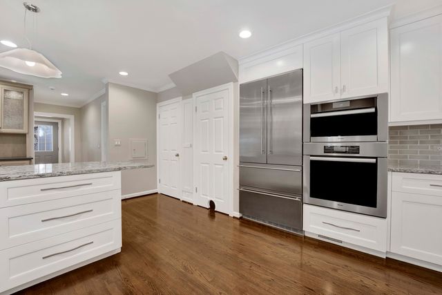 312 Rosewood Avenue, Winnetka, IL 60093