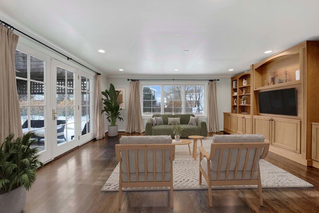 312 Rosewood Avenue, Winnetka, IL 60093