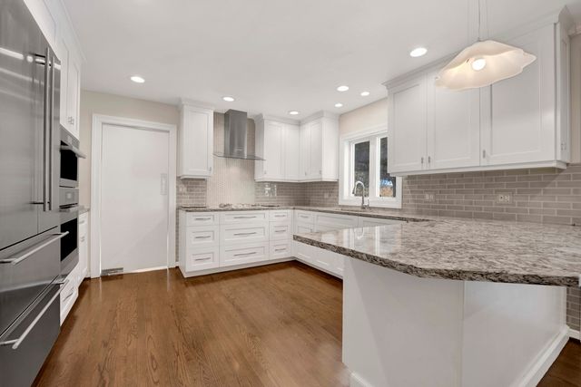 312 Rosewood Avenue, Winnetka, IL 60093