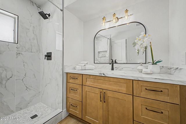 5539 E SWEETWATER Avenue, Scottsdale, AZ 85254