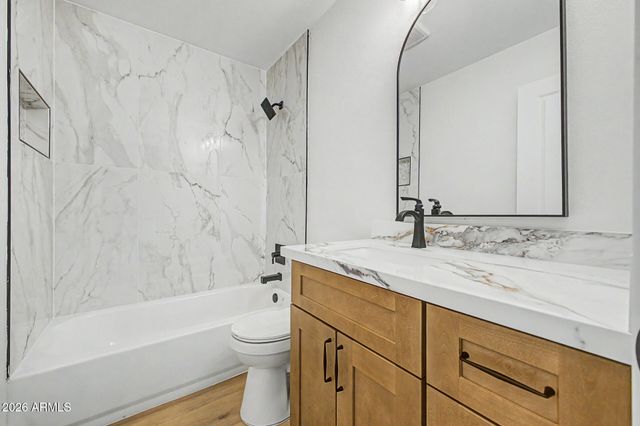 5539 E SWEETWATER Avenue, Scottsdale, AZ 85254