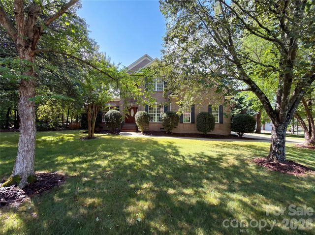 612 Carver Pond Lane, Waxhaw, NC 28173