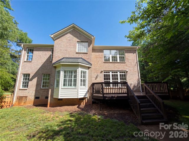 612 Carver Pond Lane, Waxhaw, NC 28173