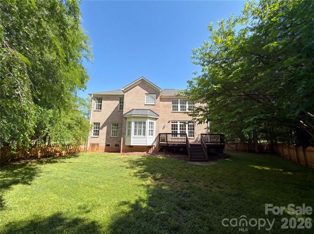612 Carver Pond Lane, Waxhaw, NC 28173