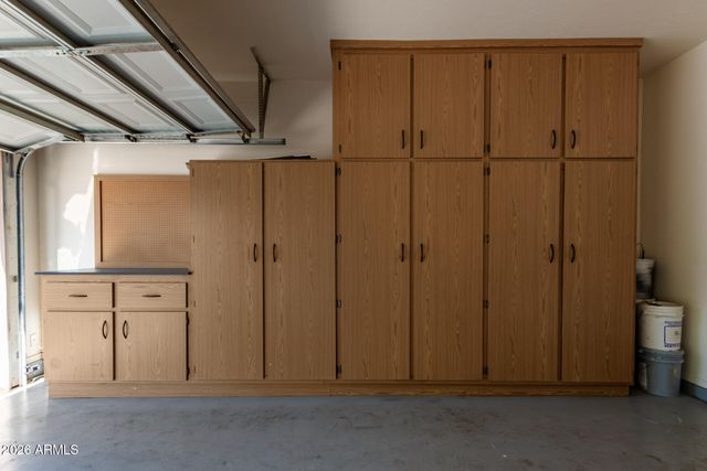 7007 W MERCER Lane, Peoria, AZ 85345
