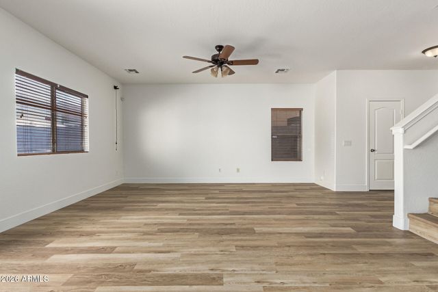 7007 W MERCER Lane, Peoria, AZ 85345