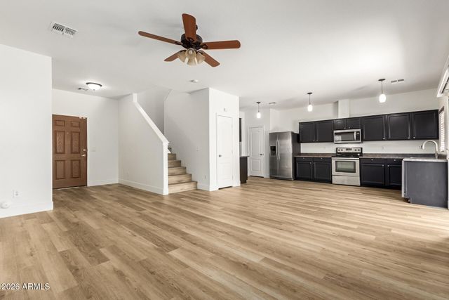 7007 W MERCER Lane, Peoria, AZ 85345
