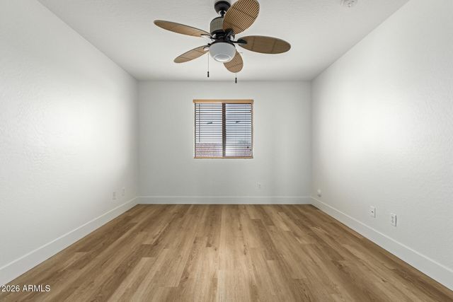 7007 W MERCER Lane, Peoria, AZ 85345