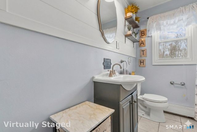 40 Iannotti Lane, Derby, CT 06418