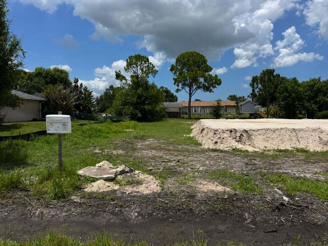 9036 86th Street, Vero Beach, FL 32967