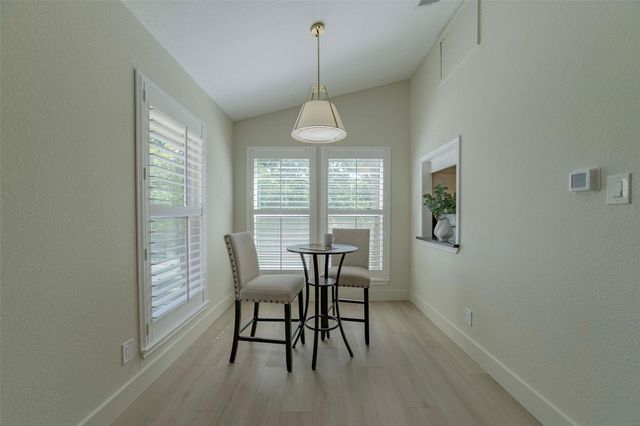 2500 Quarry RD 5, Austin, TX 78703