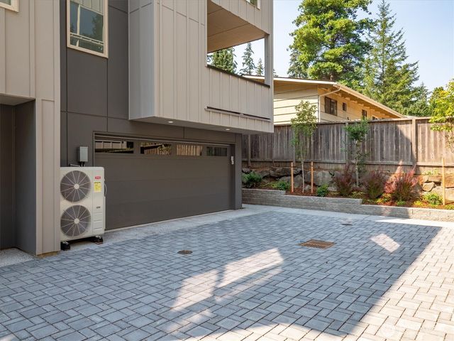 18032 - C Sunnyside Avenue N, Shoreline, WA 98133