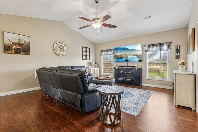 1694 McClellan Road, Spring Valley Twp, OH 45385