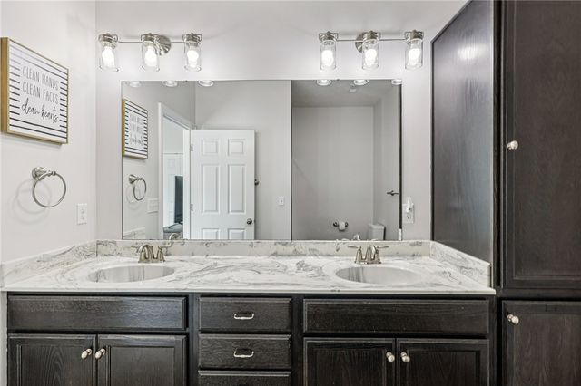 1694 McClellan Road, Spring Valley Twp, OH 45385