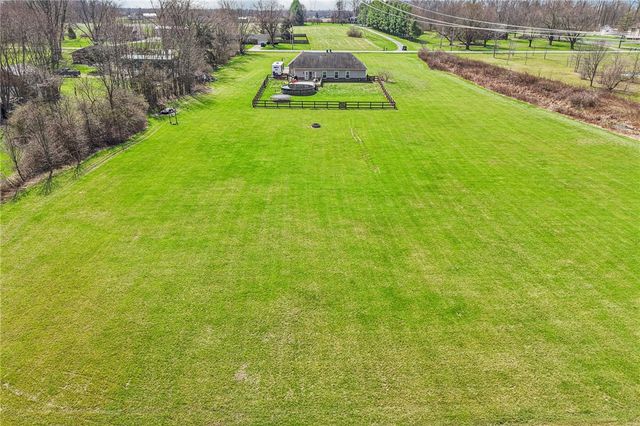 1694 McClellan Road, Spring Valley Twp, OH 45385