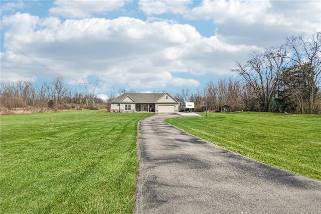 1694 McClellan Road, Spring Valley Twp, OH 45385