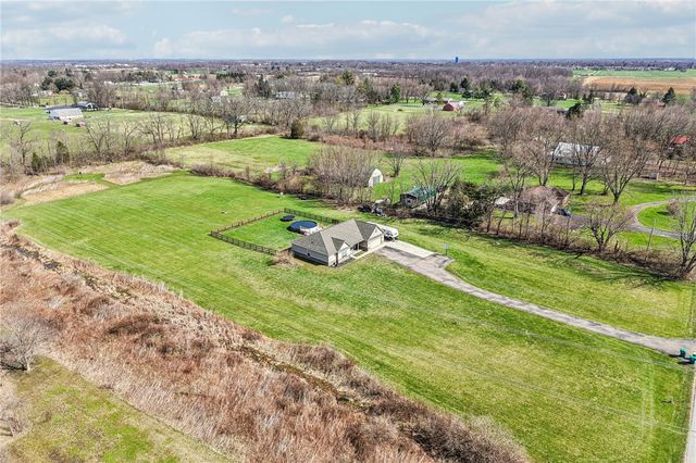 1694 McClellan Road, Spring Valley Twp, OH 45385