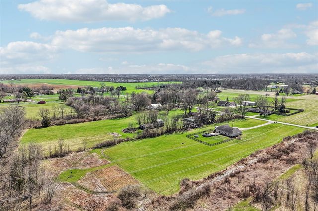 1694 McClellan Road, Spring Valley Twp, OH 45385