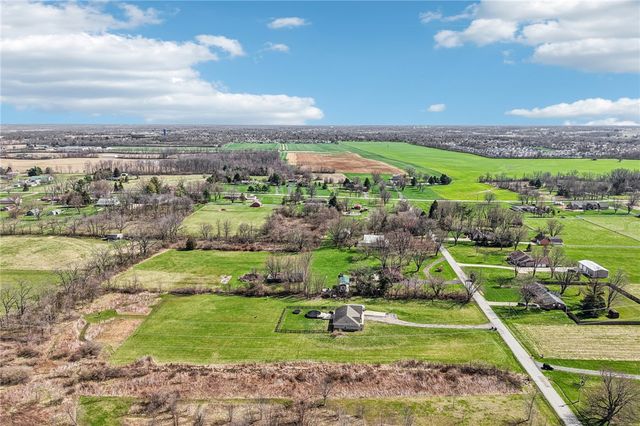 1694 McClellan Road, Spring Valley Twp, OH 45385