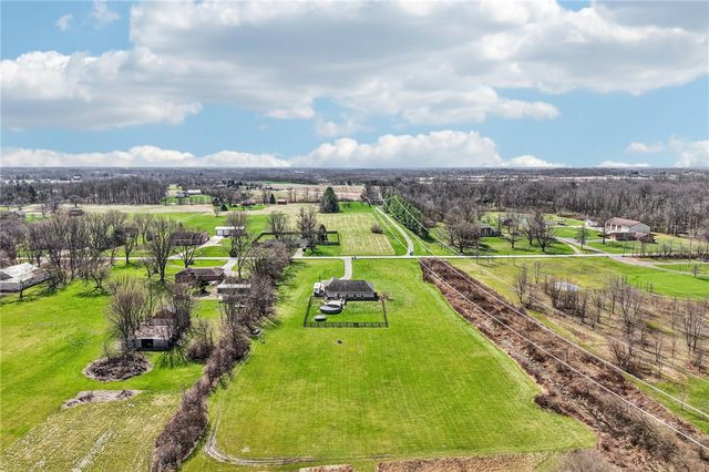 1694 McClellan Road, Spring Valley Twp, OH 45385