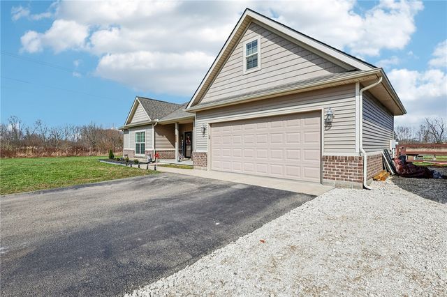 1694 McClellan Road, Spring Valley Twp, OH 45385