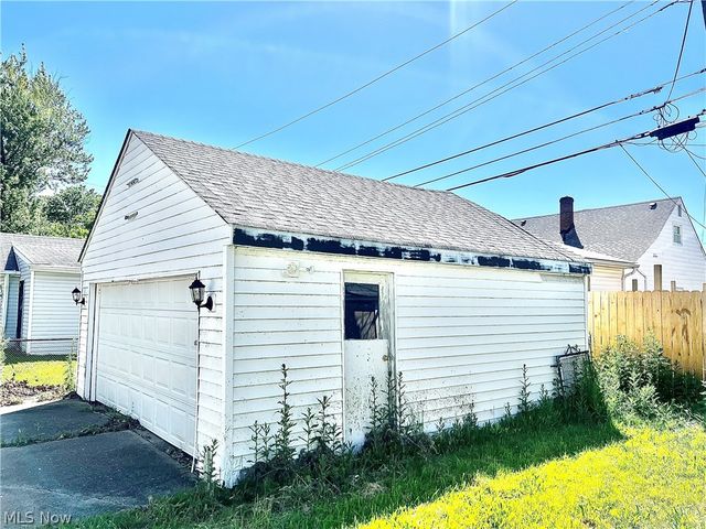 28956 Weber Avenue, Wickliffe, OH 44092