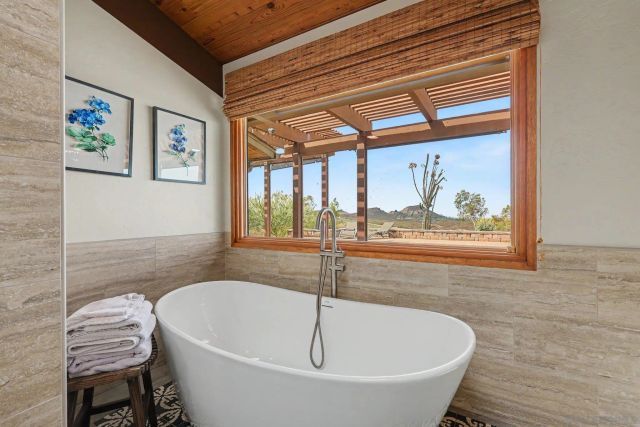 30218 Cool Valley Ln, Valley Center, CA 92082