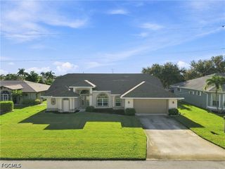 415 SE 13th AVE, Cape Coral, FL 33990