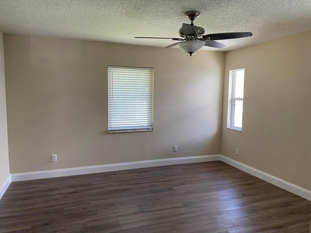 1057 SW Spruce Street, Palm City, FL 34990