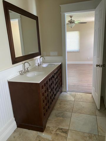 1057 SW Spruce Street, Palm City, FL 34990