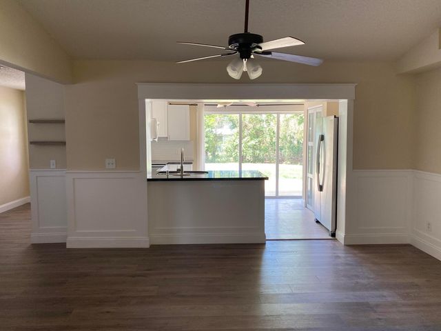 1057 SW Spruce Street, Palm City, FL 34990