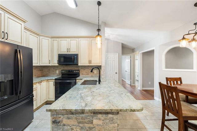 5428 & 5430 Davis Mill Road, Greensboro, NC 27406