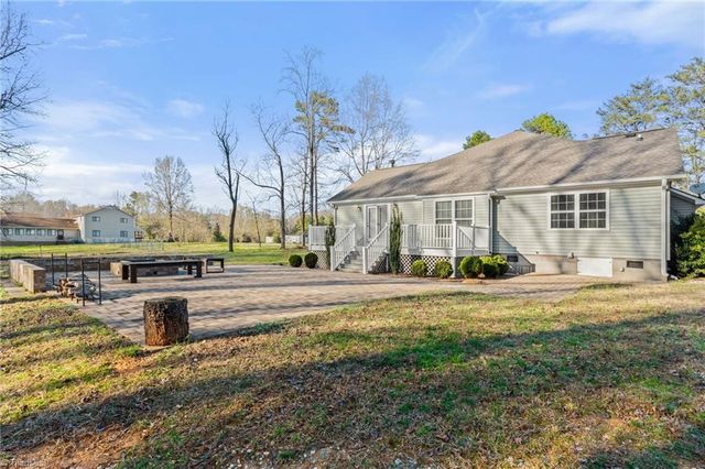 5428 & 5430 Davis Mill Road, Greensboro, NC 27406