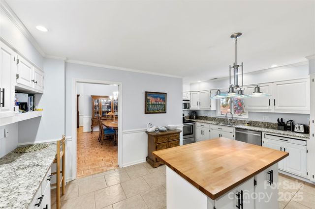 3623 E Club Colony Drive, Gastonia, NC 28056