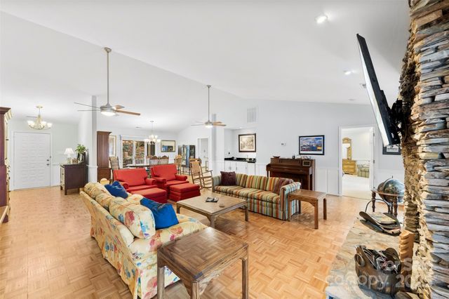 3623 E Club Colony Drive, Gastonia, NC 28056