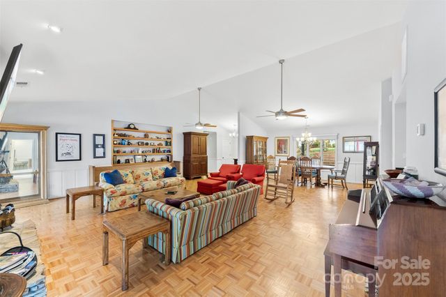 3623 E Club Colony Drive, Gastonia, NC 28056