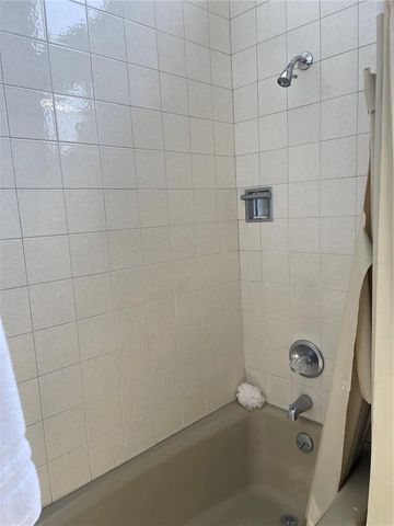 576 PELICAN BAY DRIVE, Daytona Beach, FL 32119