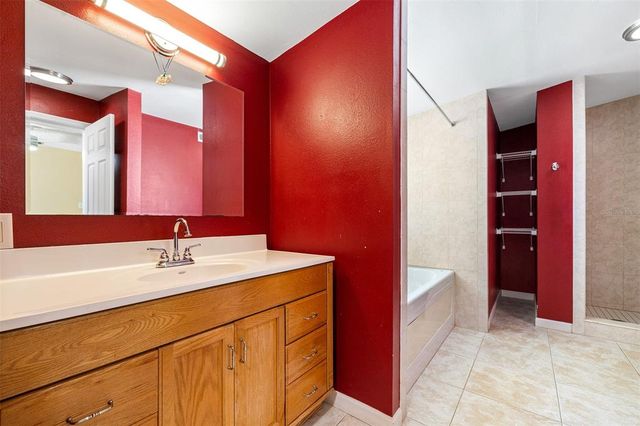 4732 W WYOMING AVENUE, Tampa, FL 33616