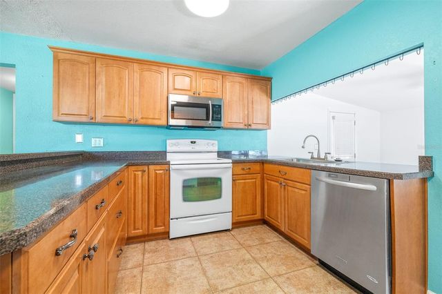 4732 W WYOMING AVENUE, Tampa, FL 33616