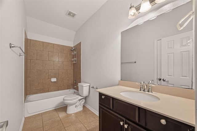 6638 Miller Shadow Lane, Sugar Land, TX 77479