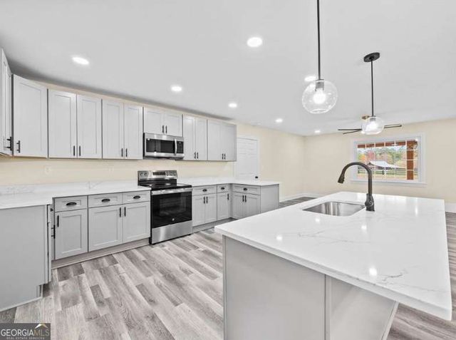 239 Brown Drive, Clermont, GA 30527