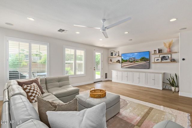 3311 E ANIKA Drive, Gilbert, AZ 85298