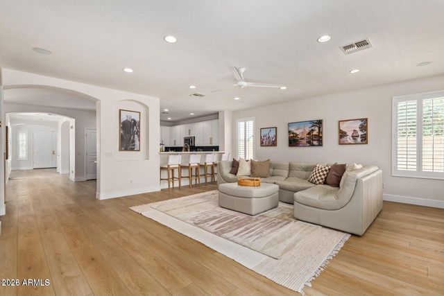 3311 E ANIKA Drive, Gilbert, AZ 85298