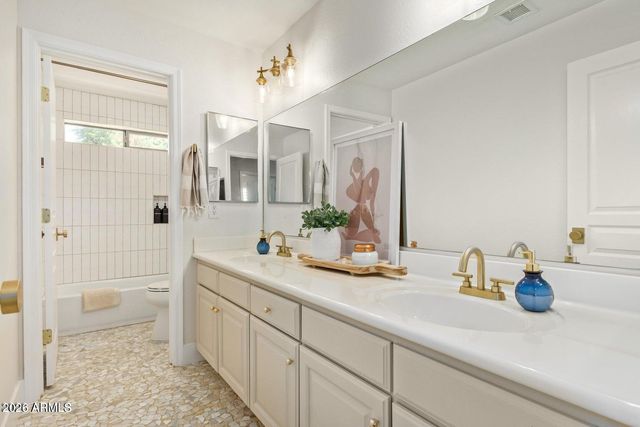 3311 E ANIKA Drive, Gilbert, AZ 85298