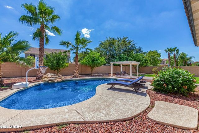 3311 E ANIKA Drive, Gilbert, AZ 85298